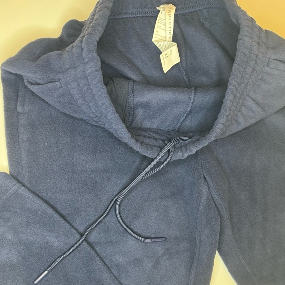 Fabletics Go-To Polar Fleece Sweatpants - XS - Picture 7 of 7